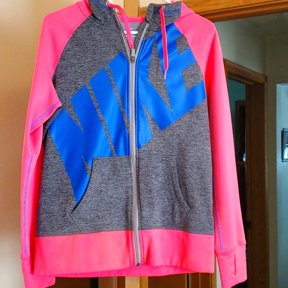 Nike sweatshirt